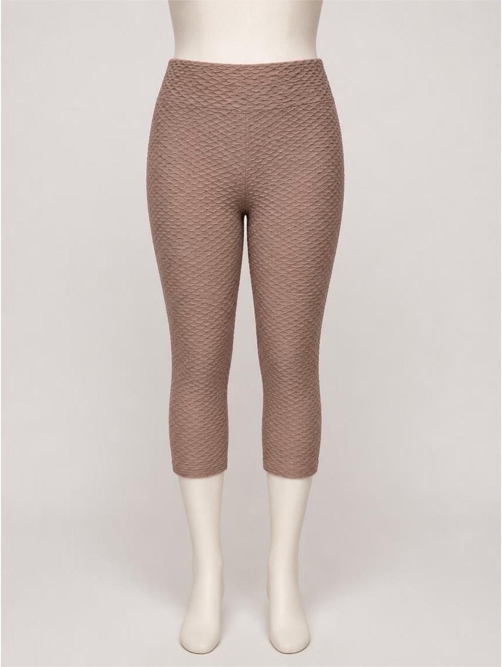 Booty by Brabants Women's Textured Cropped Leggings in Beige Croco Skin OS